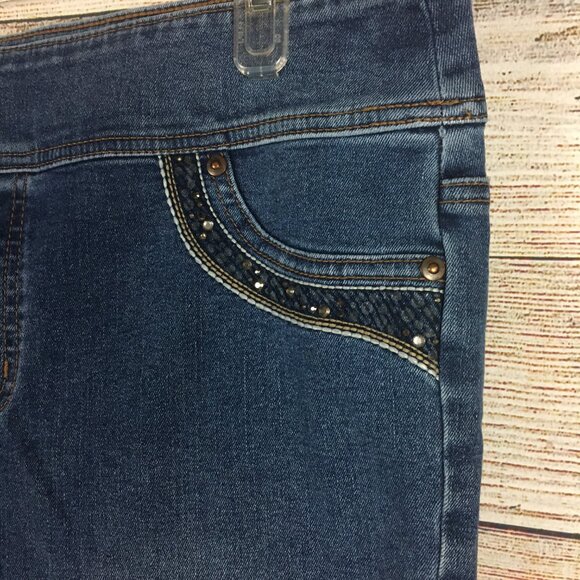 Chico's Pull-On Jeans Rhinestones Embellished Medium Wash Size 1 - Picture 5 of 12